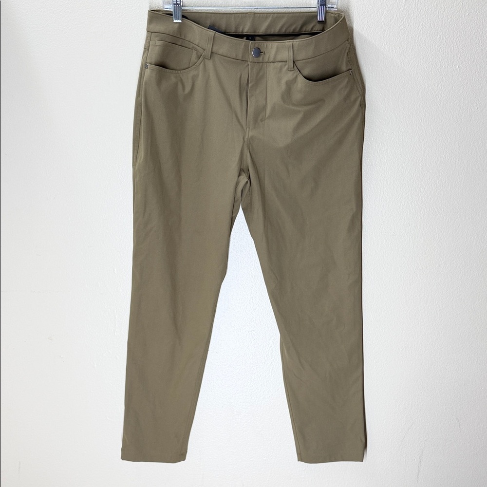 lululemon athletica Men's Olive Chino Pants